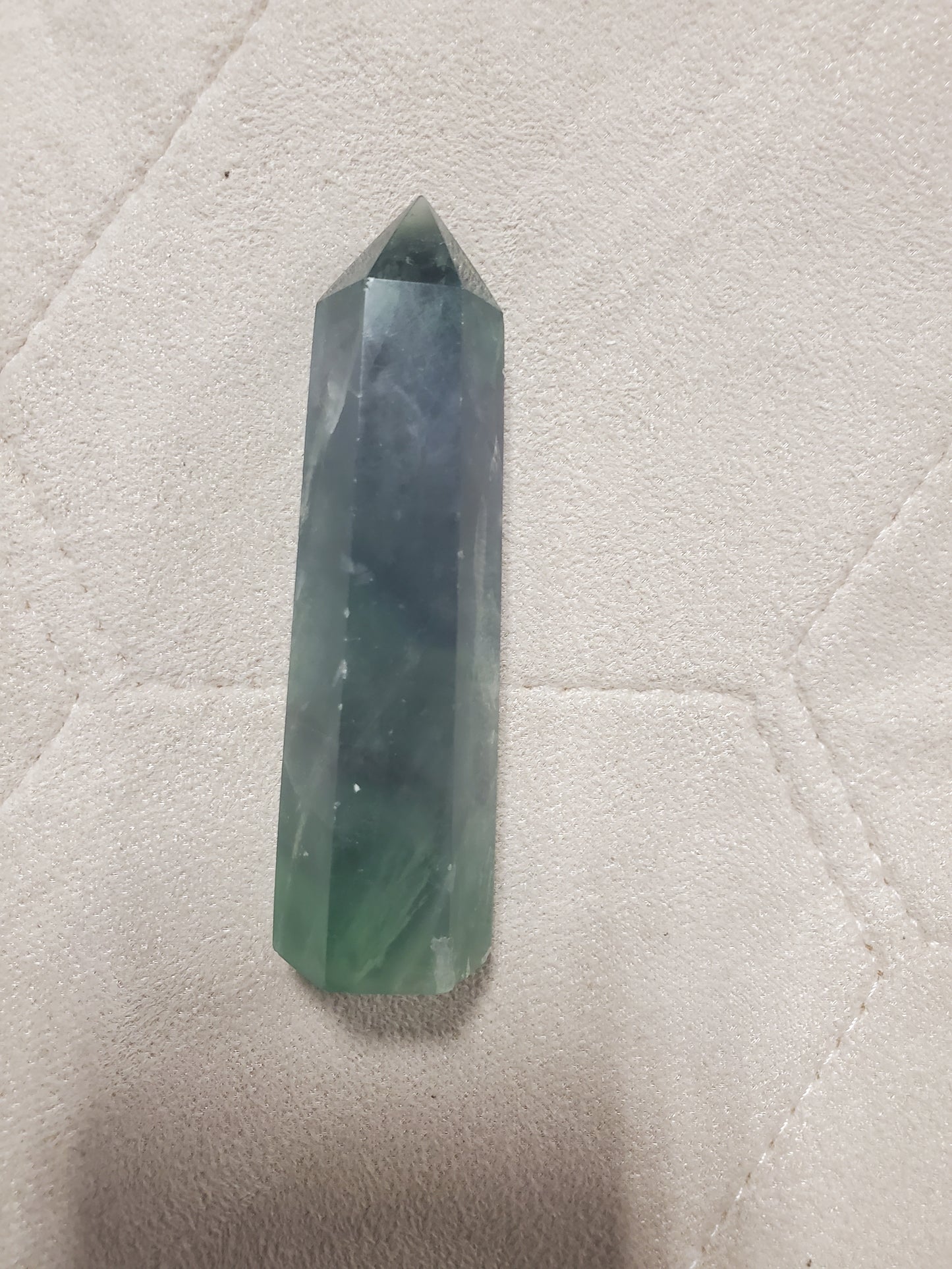 Green flourite point